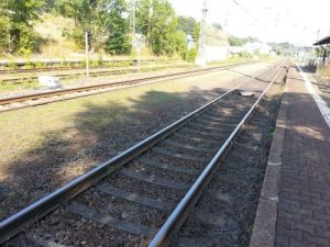 Die Bahnanlage in Sinn. Fahrgastfreundlich und barrierefrei geht anders.